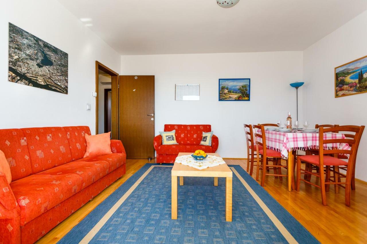 Apartment Anton Krk Town Exterior photo